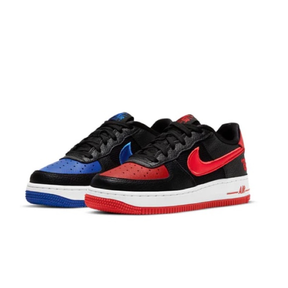 5.5Y (7.5 W) Nike AF1 Low GS 82 edition (split color way) 
size 7.5 W - RARE